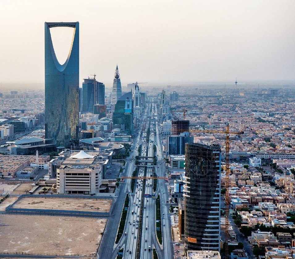 في الرياض.. مكتب استقدام ينصب على السعوديين