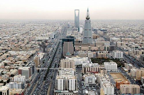 ملك البحرين وأمير قطر يصلان الرياض للعزاء في الأمير تركي - المواطن