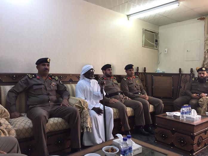 قادة شرطة #نجران بعزاء شهداء المنطقة: السعوديون يقفون سدًّا منيعًا ضد المخربين