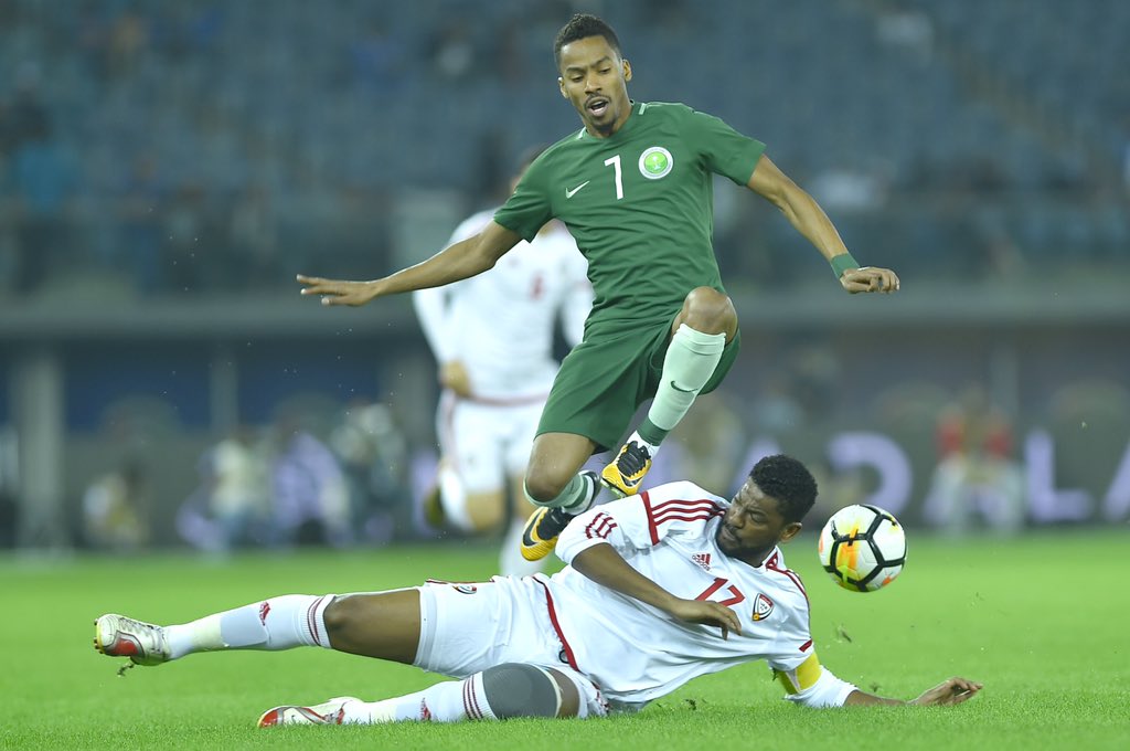 السعودية والإمارات يكتفيان بنقطة واحدة ويتقاسمان صدارة كأس الخليج
