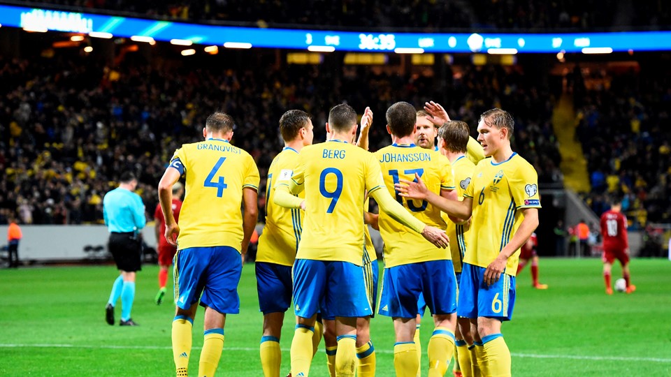 السويد تكتسح لوكسمبورج وهولندا تحتاج لمعجزة للوصول إلى مونديال 2018