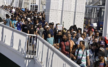 #السويد تعتزم طرد 80 ألف لاجئ