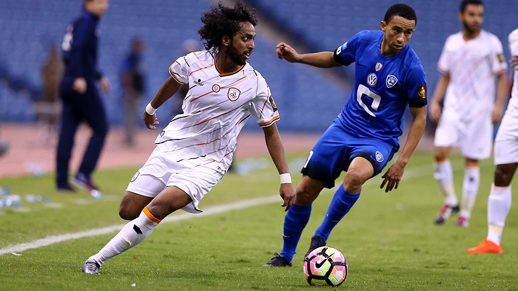 ماذا يحتاج الهلال من مباراة الشباب؟