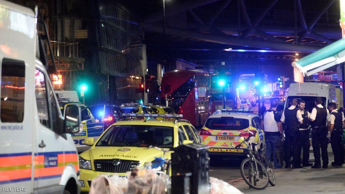 تفاصيل جديدة في حادث جسر لندن الإرهابي.. طعن مزدوج ودهس!