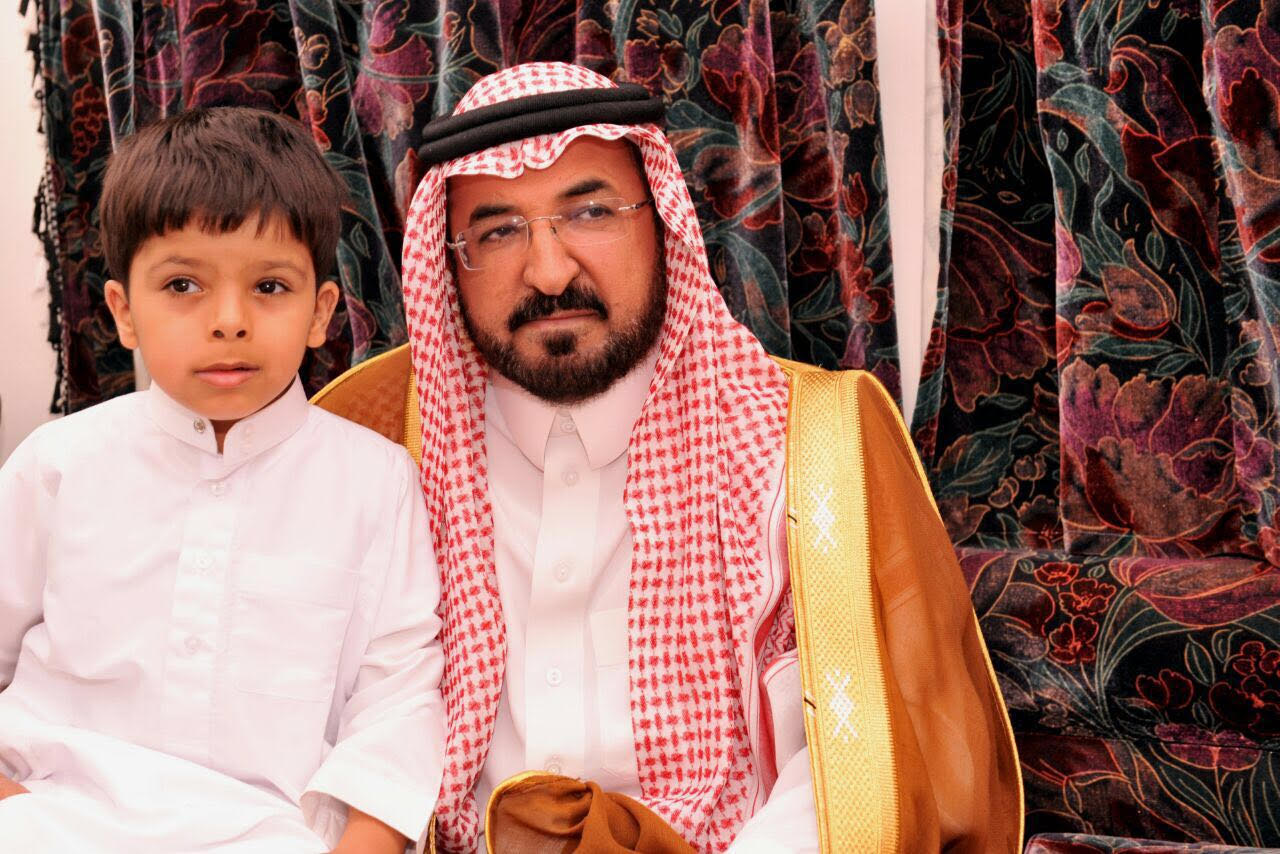 الشمري ينقل تعازي أمير الباحة في شهيد الواجب الغامدي (7)