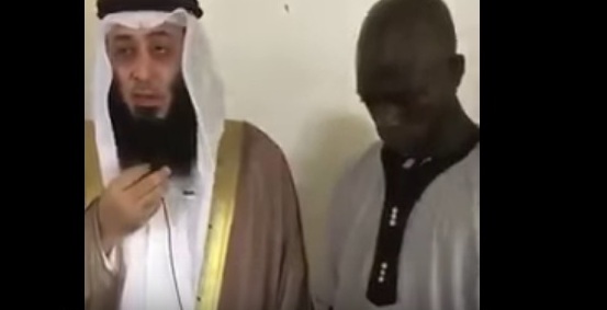 شاهد.. آخر فيديو للداعية العلي قبل وفاته بتفجير بوركينا فاسو