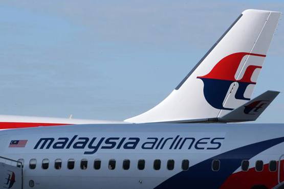 هواتف ركاب الطائرة الماليزية ترن و”أون لاين” على الإنترنت