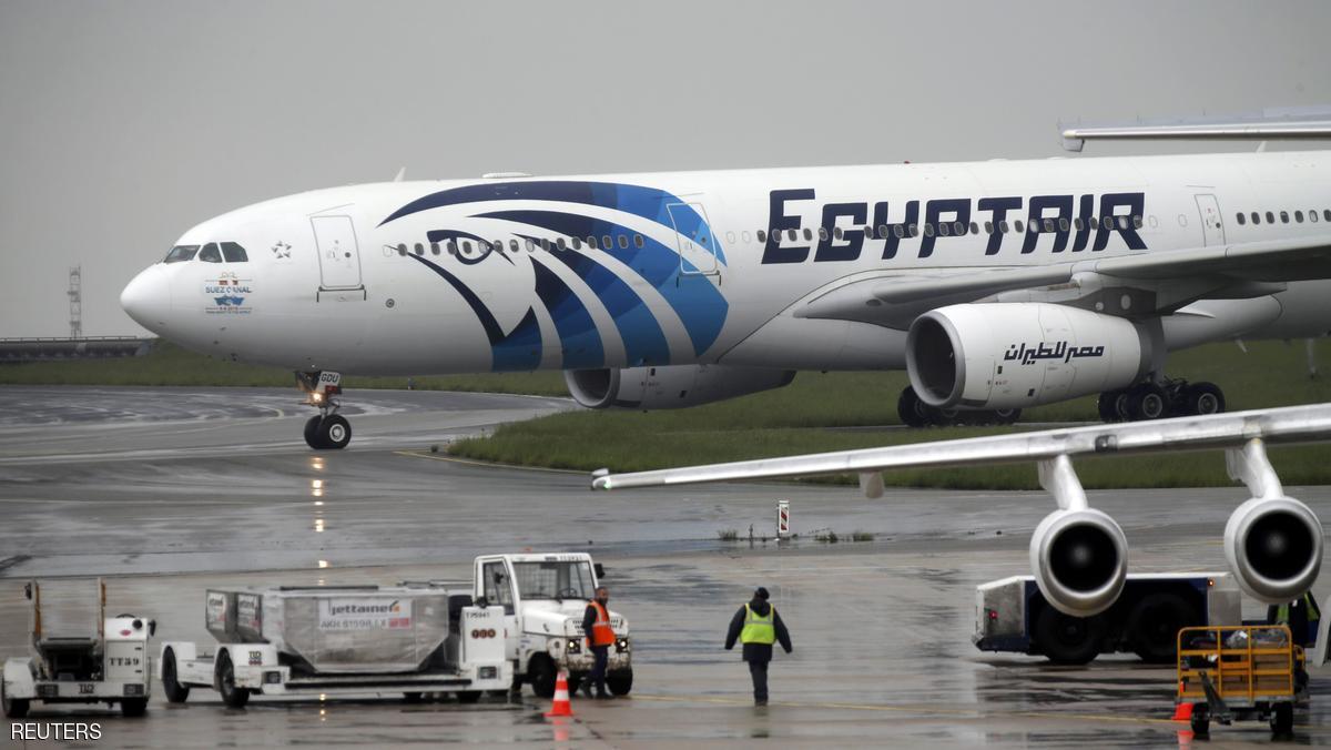 تضارب بشأن العثور على حطام الطائرة المصرية المنكوبة