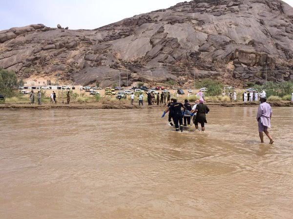 بالصور.. العثور على مفقود وادي نجران بعد 12 يومًا