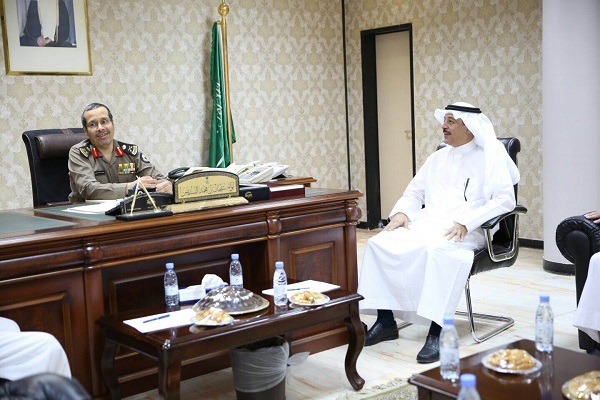 “العمل” تبحث مع شرطة الرياض أوجه زيادة فعالية الفرق التفتيشية