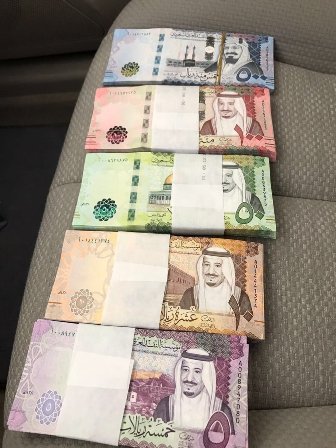 بالفيديو.. طرح العملة السعودية الجديدة في 10 فروع لمؤسسة النقد