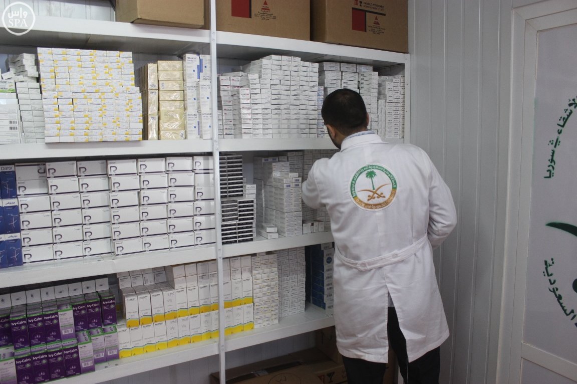 العيادات السعودية تقدم 1627 وصفة طبية للاجئين السوريين (3)