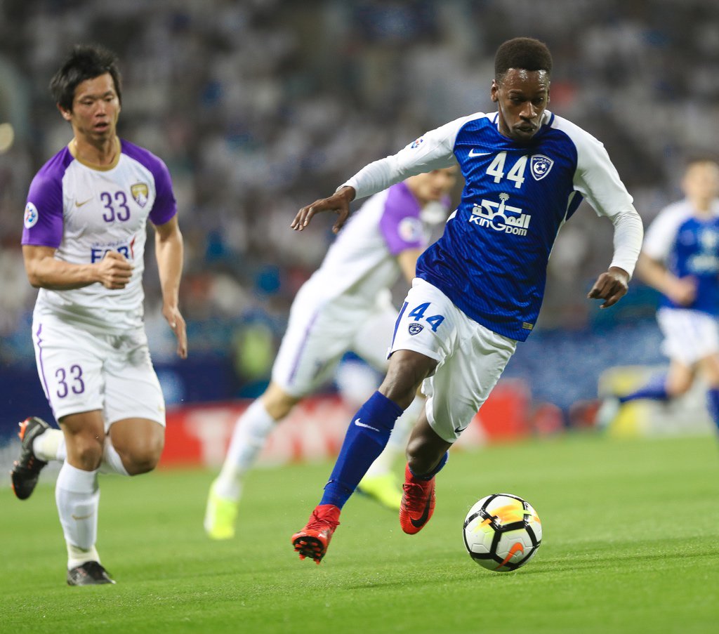 مباراة الهلال والعين.. الاستحواذ السلبي والحضور الجماهيري الأبرز