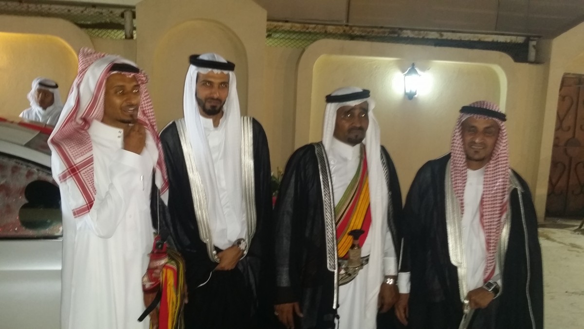 أحمد عزيز يحتفل بزواج ابنه الشاب محمد