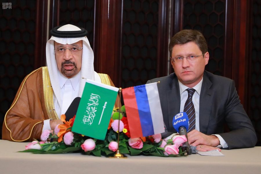 خبراء في الطاقة : المملكة أجبرت روسيا على الانصياع لسياستها في إنتاج النفط