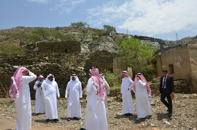 بالصور.. “الفلقي” يستعرض مشروع إعادة تأهيل #المجائرة