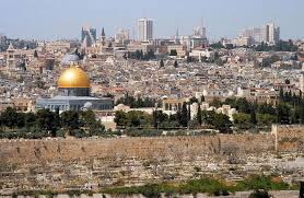 مواجهات مستمرة بين الفلسطينيين وقوات الاحتلال في القدس