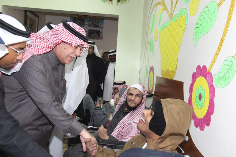 القصبي يزور ملتقى الجهات الخيرية بمنطقة الباحة (24)