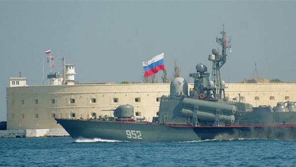 بالفيديو.. أساطيل روسيا تحتفل بيوم القوات البحرية الروسية