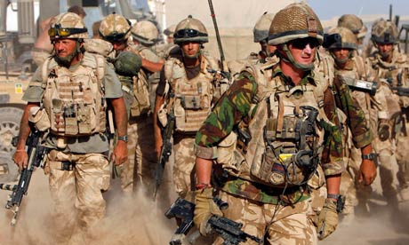 قوات النخبة البريطانية في طريقها إلى بحر عمان لمواجهة إرهاب إيران