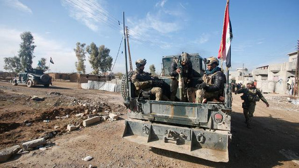 القوات العراقية تستعد لاقتحام الجانب الأيمن من الموصل