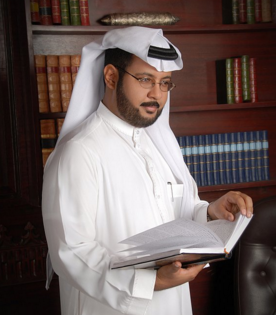 فهد الأحمدي عميدًا للكتاب السعوديين بـ ( 4 ) ملايين كلمة !
