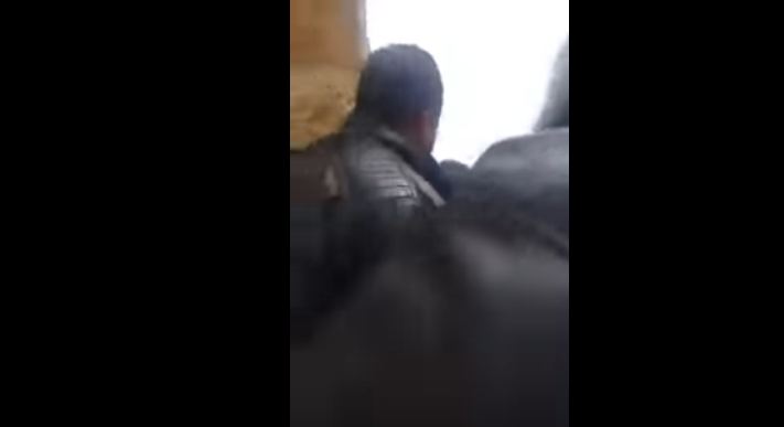 بالفيديو.. لحظة تحرير بعض المحتجزين في قلعة الكرك
