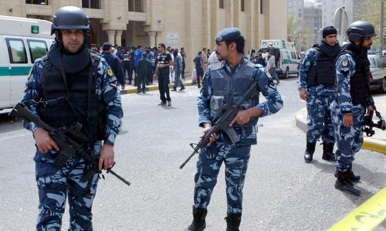 الكويت تعتقل جميع المشتبه بهم بهجوم المسجد
