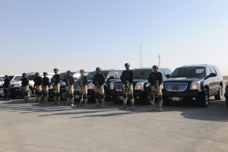 اللواء العتيبي يتفقد جاهزية الوحدات المشاركة بالتمرين المشترك “أمن الخليج العربي1” (5)