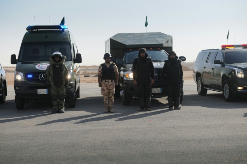 اللواء العتيبي يتفقد جاهزية الوحدات المشاركة بالتمرين المشترك “أمن الخليج العربي1” (9)