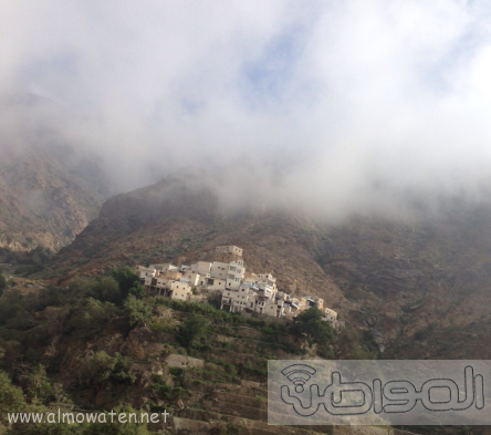 بالصور.. وادي الغيل: متنفس سياحي بمدرجات زراعية تستقطب الزوار