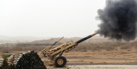 المدفعية السعودية تدكّ مواقع الحوثي على الحدود - المواطن