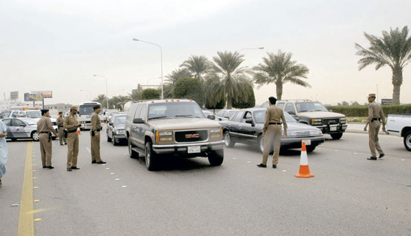 المرور يدخل على خط توقيف مخالفي شركات النقل