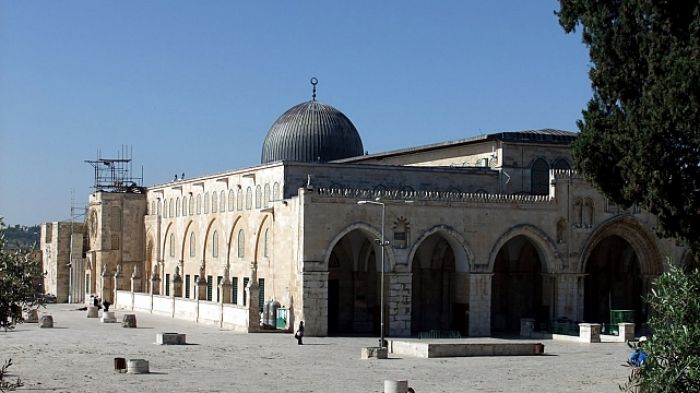 تعليق الصلاة في المسجد الأقصى بسبب كورونا