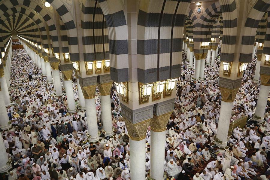 الشيخ القاسم: هبات المولى تتجلى في رمضان فاغتموا الفرصة الأخيرة في العشر الأواخر