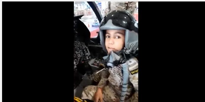 بالفيديو.. قصيدة حماسية جديدة لـ”شاعر الحزم الصغير”  على متن F15