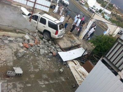 المفارجة بمنطقة الباحة وفاة رجل في حادث سيارة بعد سقوط الأمطار4