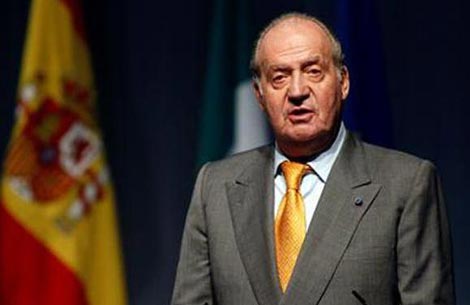 منح ملك إسبانيا السابق “خوان كارلوس” حصانة قانونية