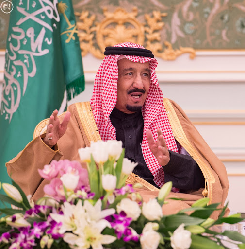 الملك يوجه بنقل الشيخ عائض القرني بطائرة خاصة إلى السعودية