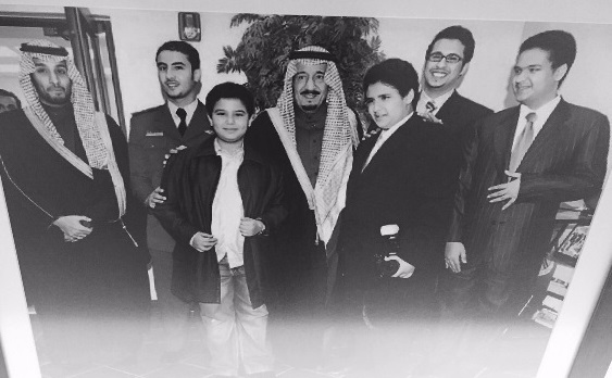شاهد .. صور لـ #الملك_سلمان في معرض احتفاء أهالي الرياض بتوليه الحكم