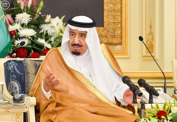 بالفيديو .. الملك سلمان يروي قصة مقاضاة مواطن للملك عبدالعزيز