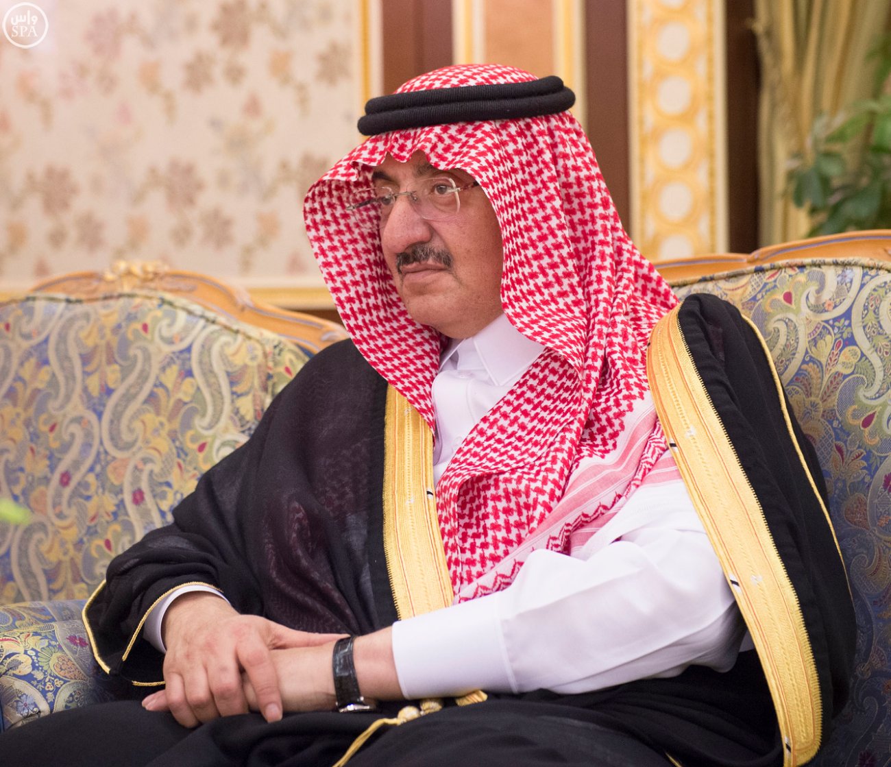 الملك سلمان يتسلم أوراق اعتماد 12 سفيراً لدى السعودية (3)