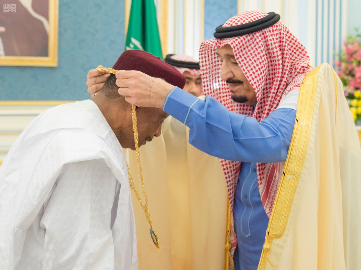 شاهد.. صور استقبال الملك سلمان لرئيس النيجر