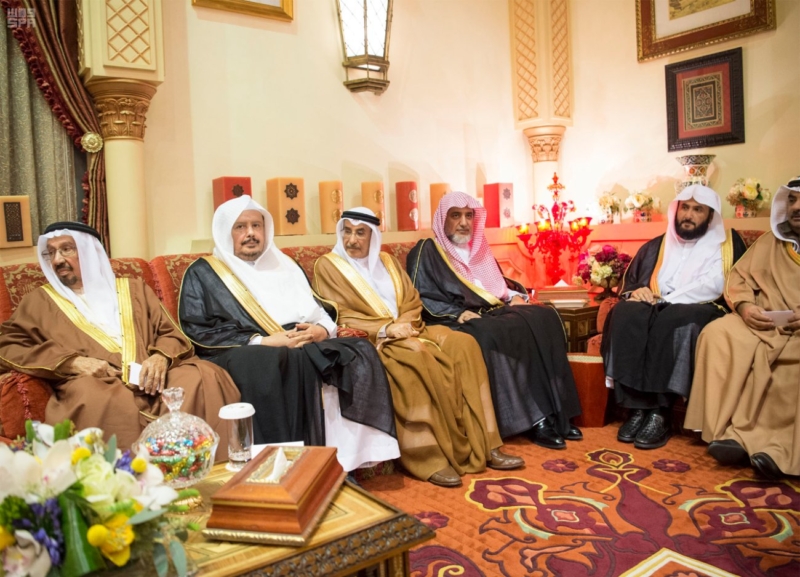 الملك سلمان يستقبل رئيس وزراء مملكة البحرين ‫(34669057)‬ ‫‬