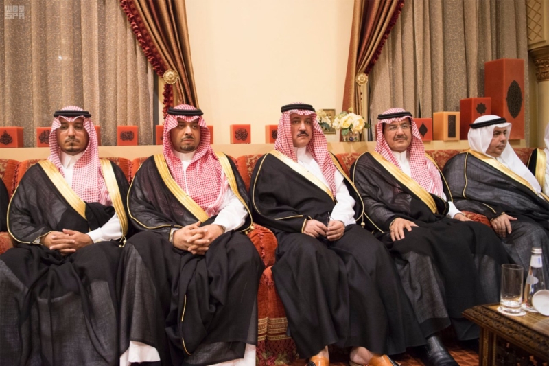 الملك سلمان يستقبل رئيس وزراء مملكة البحرين ‫(34669059)‬ ‫‬