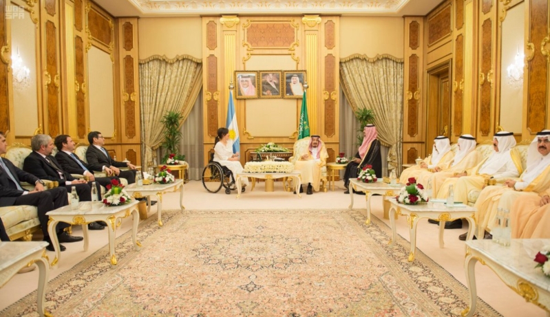 الملك سلمان يستقبل نائبة رئيس الأرجنتين2