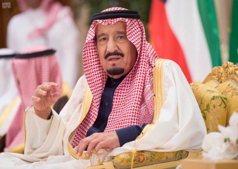 الملك سلمان يشرف مادبة الغداء التي أقامها ولي عهد الكويت.jpg10