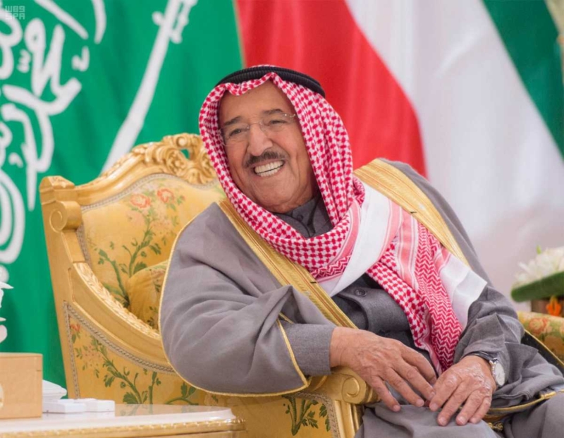 الملك سلمان يشرف مادبة الغداء التي أقامها ولي عهد الكويت.jpg13