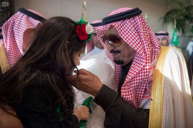 الملك سلمان يصل اإلى الكويت.jpg55