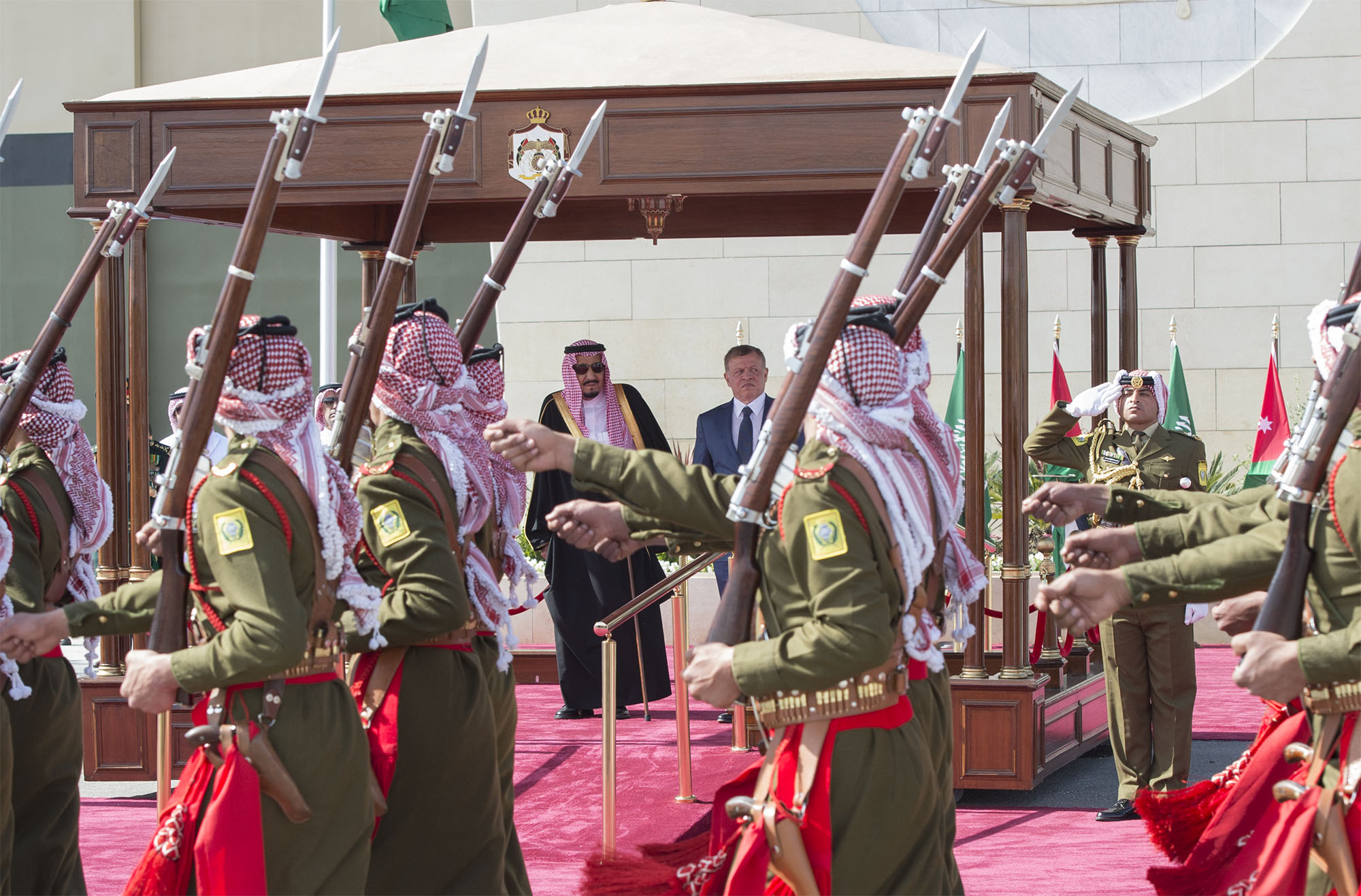 بلومبيرغ: الجولة الملكية الآسيوية حملت الازدهار لقطاع السيارات في الصين واليابان